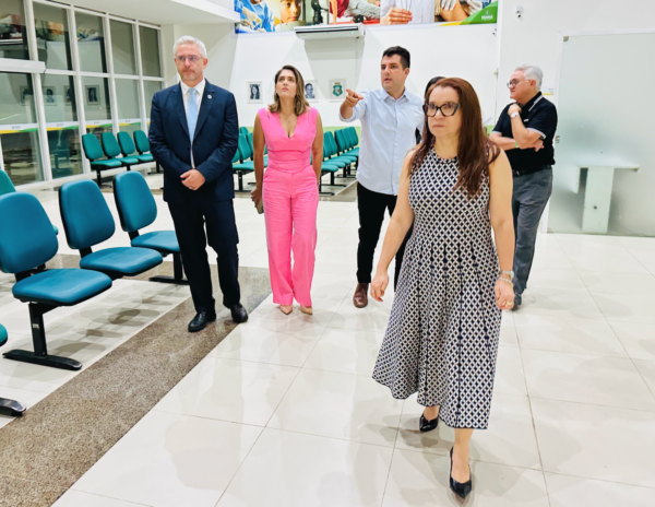 Ministerio de Salud visita la Clínica Regional de Ceará