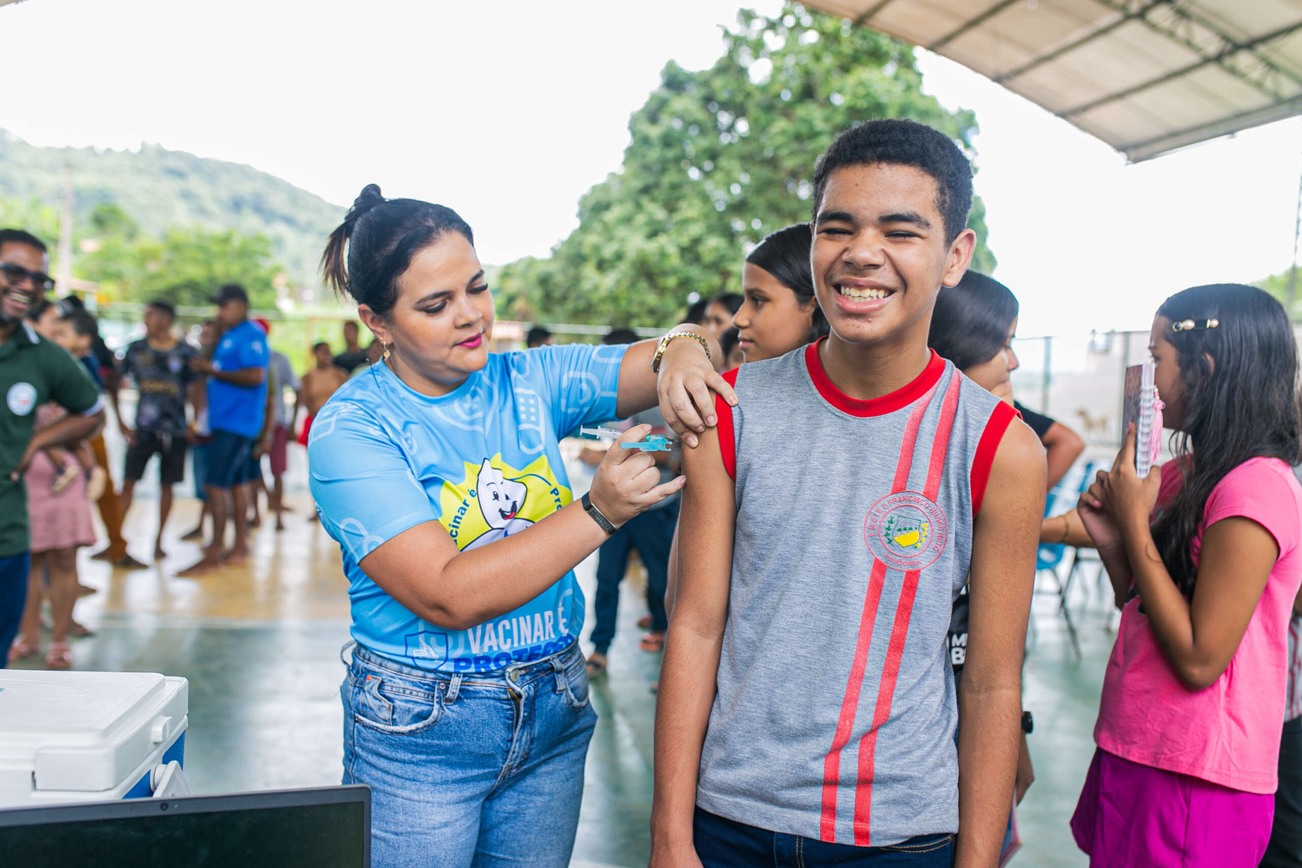 Sesa promove ação de vacinação na comunidade quilombola de Pindoba, em Aratuba; estratégia faz parte de programação que ocorre em todo o Ceará