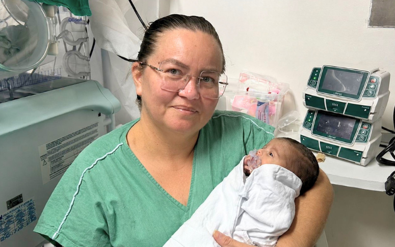 Acompanhantes de crianças internadas no Hias participam de ação de Dia das Mães